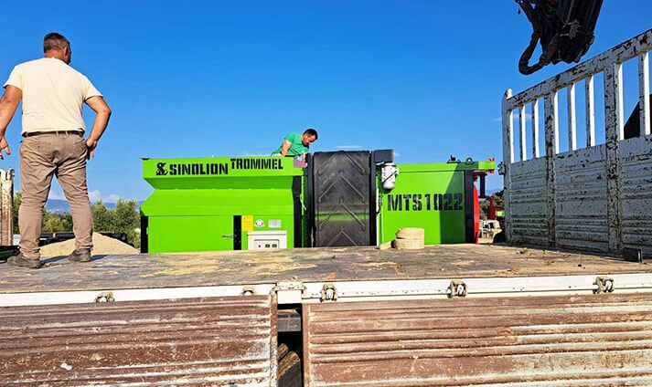 Italy 40m³/h MTS1022 Mobile Trommel Screen